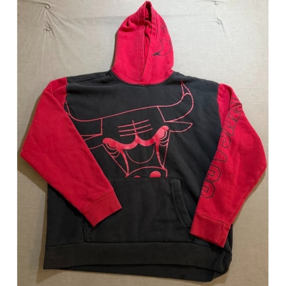 Chicago Bulls x‎ Hollister NBA Hoodie Mens Large Black Pullover Long Sleeve.